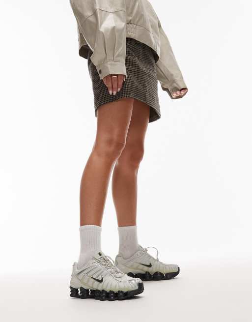 Nike - Shox TL - Sneakers unisex verdi e nere, 4 di 5