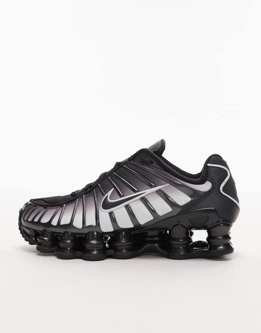 Nike – Shox TL – Svarta och vita träningsskor, 2 av 5