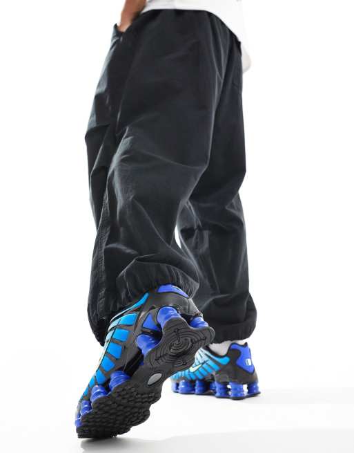 Nike Shox TL trainers in black and blue, 5 of 5