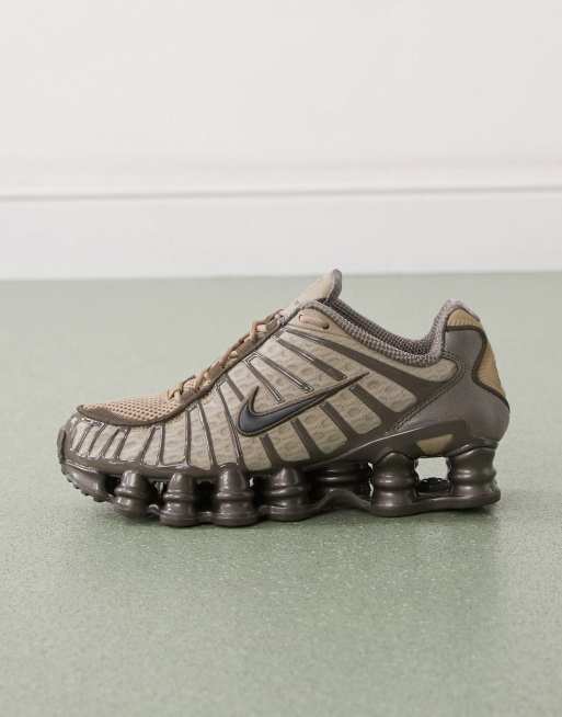 Nike Shox TL trainers in brown