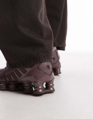 Nike Shox TL trainers in brown