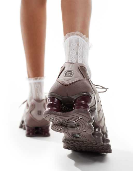 Nike Shox TL Trainers in dark purple 