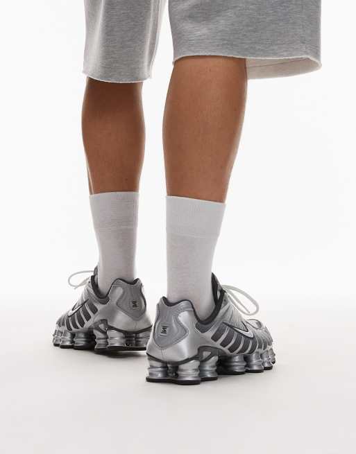Nike Shox TL unisex trainers in silver, 5 of 5