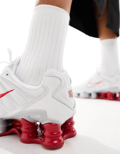 Nike shox clearance red and white