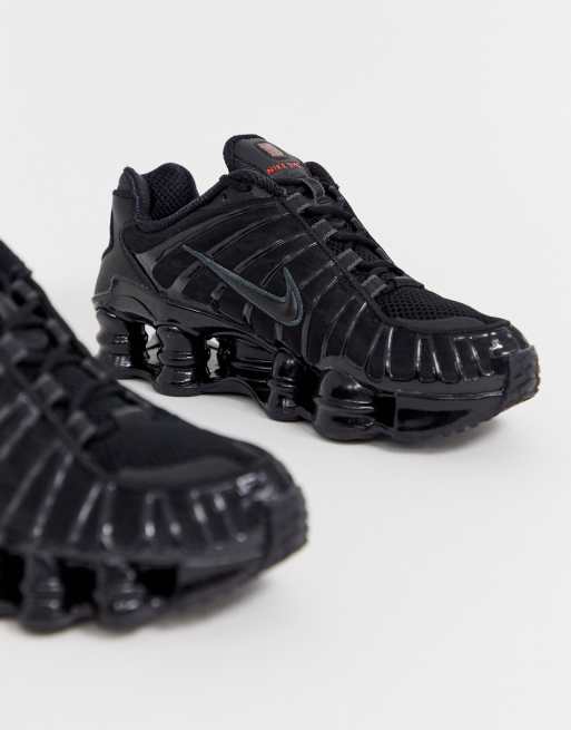 Nike shox store total black