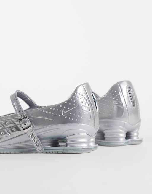 Nike Shox Z Calistra ballet flats in silver, 2 of 5