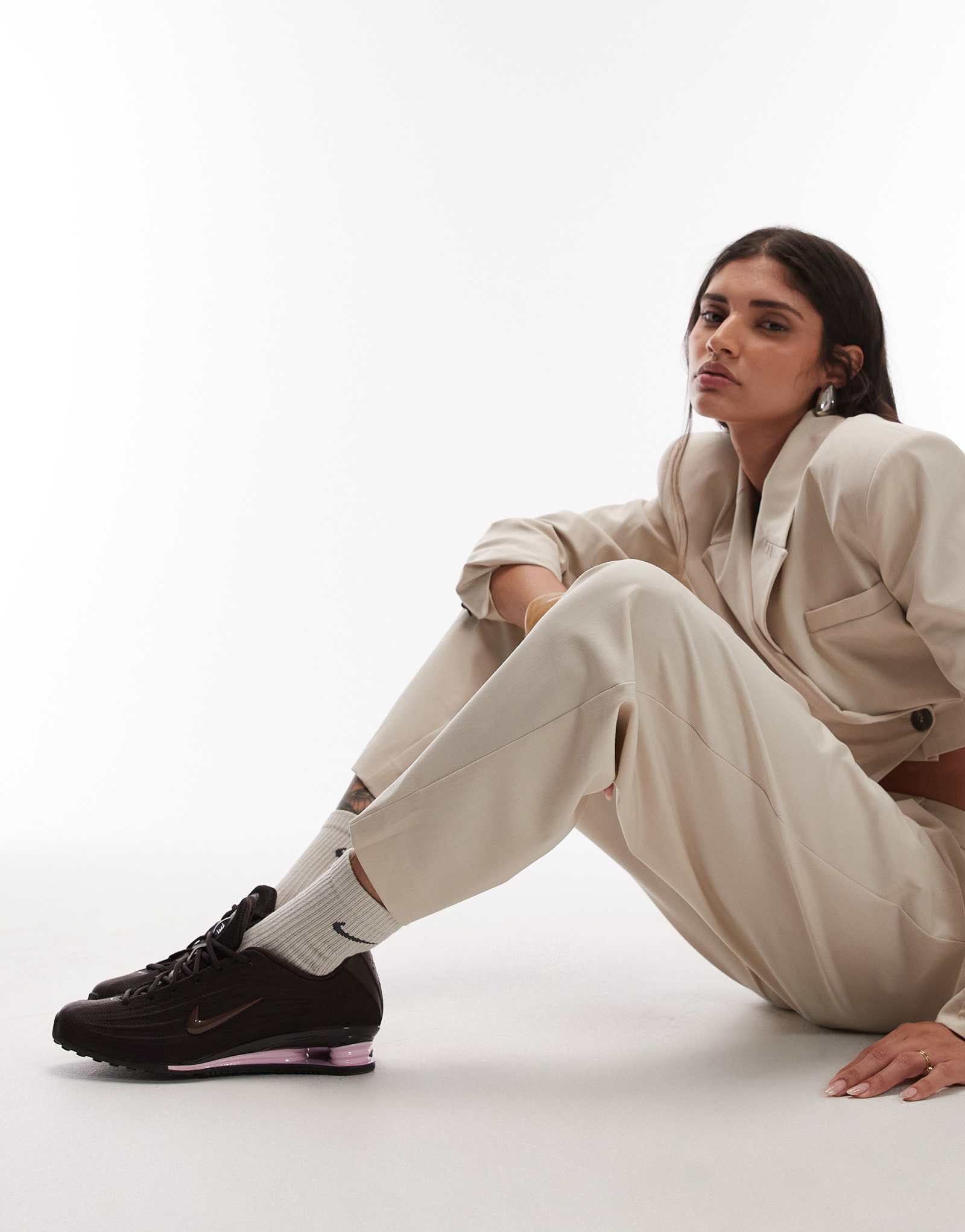 Кроссовки Nike Shox Z бордового и розового цветов