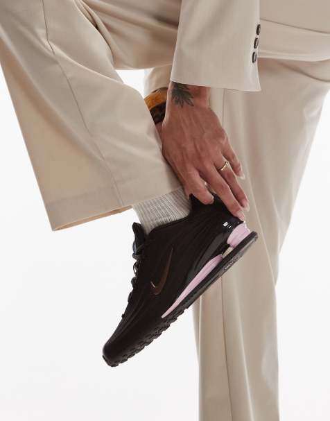 Nike Shox Z trainers in brown and pink  - view 1