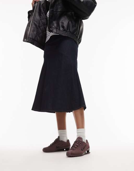 Nike Shox Z trainers in brown, 5 of 5
