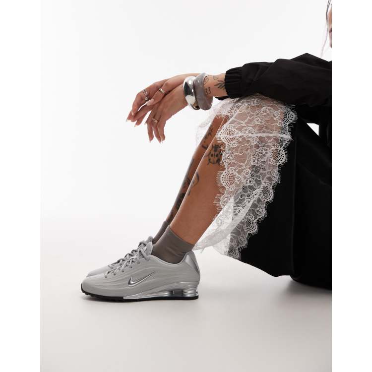 シューズ Nike shox llic silver Nike Shox Z trainers in silver | ASOS