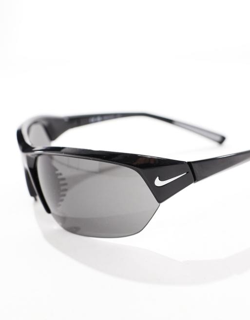 Nike - Skylon Ace - Lunettes de soleil de sport avec verres gris - Noir |  ASOS
