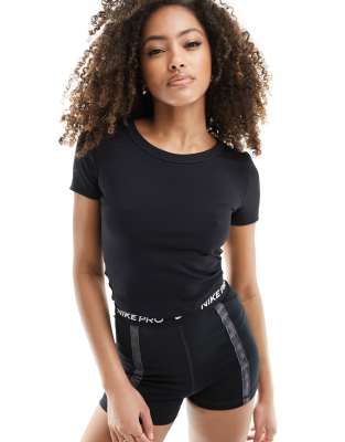 Nike Slim Fit T-shirt In Black