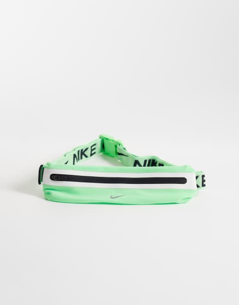 Nike Slim Waistpack 4.0 in green - view 1