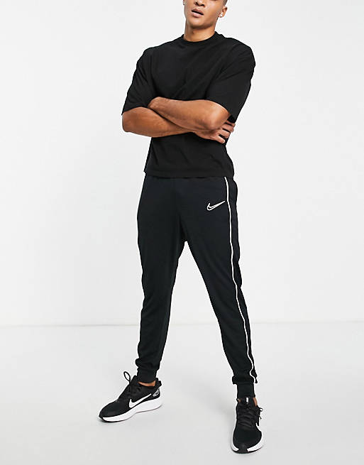 Nike Soccer Academy Dri-FIT cuffed sweatpants in black | ASOS