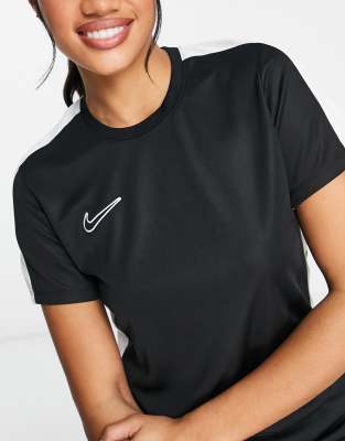 Womens black deals nike tshirt