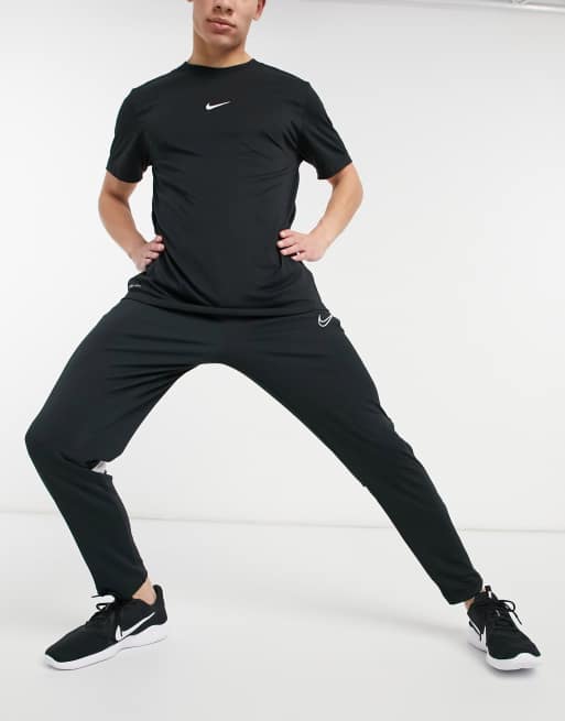 Nike soccer sweatpants hot sale