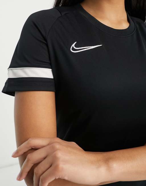 Black nike outlet soccer training shirt