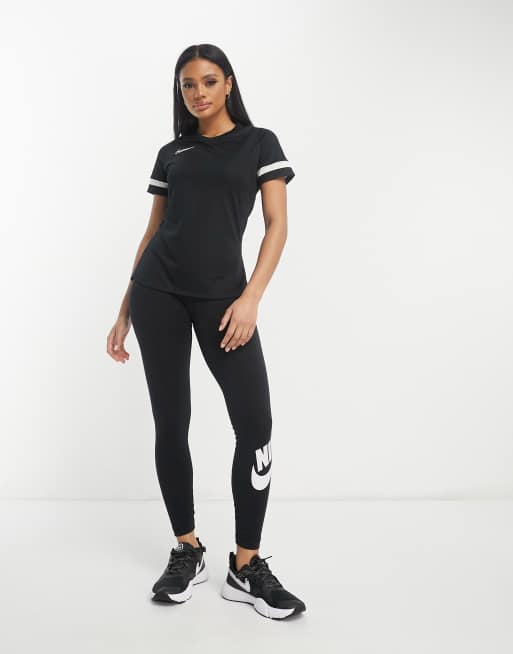 Nike tights and shirt hot sale set