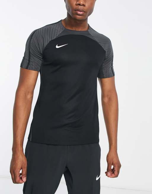 Th snel doorgaan met Nike Soccer Dri-FIT top in black | ASOS