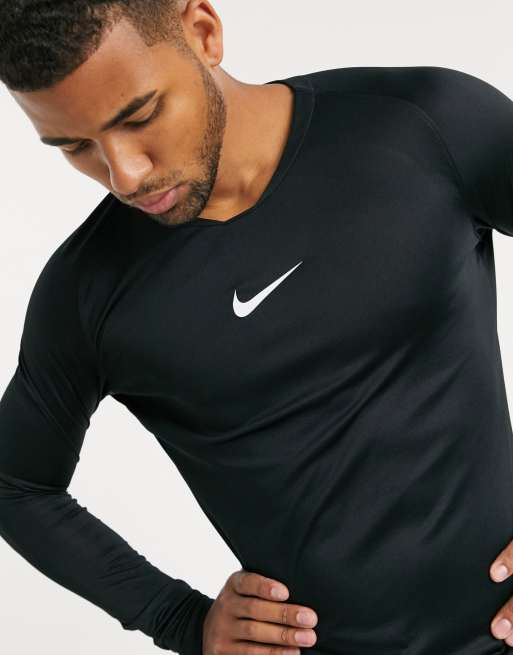 Nike soccer base on sale layer