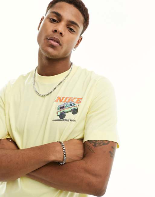 Nike sole rally back print T-shirt in yellow