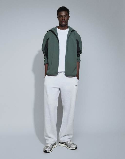 Nike Solo Fleece joggers a gamba dritta con coulisse, grigio chiaro, 3 di 5