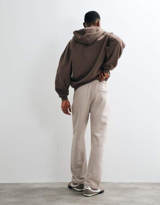Nike Solo Fleece logo straight leg bungee joggers in light beige, 4 of 5