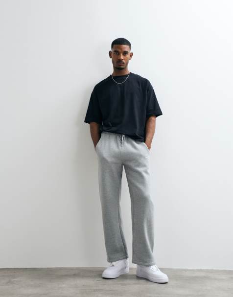 Nike Solo Fleece raka joggers med dragsko i grått - view 1