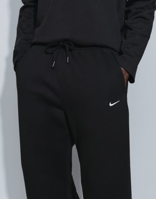 Nike Solo Fleece straight leg bungee joggers in black, 5 of 9