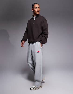Nike Solo Swoosh Sweatpants In Gray