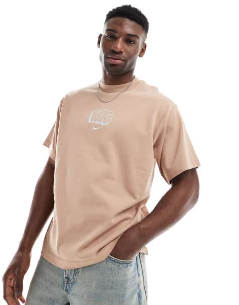 Nike - Solo - T-shirt met swoosh-print in bruin - view 1