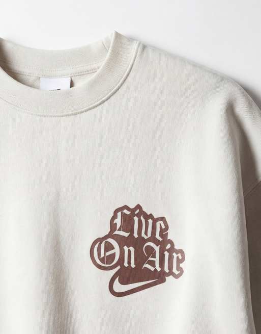 Nike - Solo - T-shirt met swoosh-print op de achterkant in beige, 8 van 12