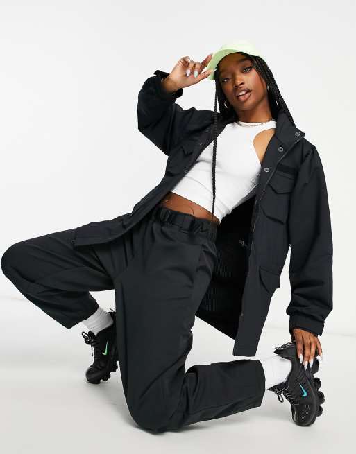 Nike - Sort M65-jakke med utility-lommer