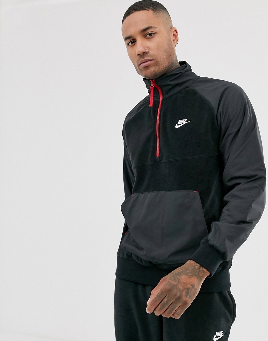 Nike — Sort sweatshirt i fleece med halv lynlås og nylonindlæg