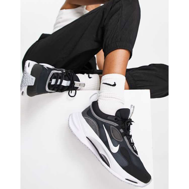 Nike Spark sneakers in black and white