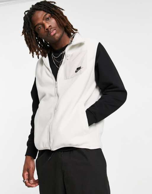 Nike Sport – Bezrękawnik polarowy w stylu utility w kolorze złamanej bieli