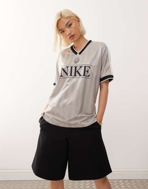 Nike Sport oversized graphic jersey in gray - view 1