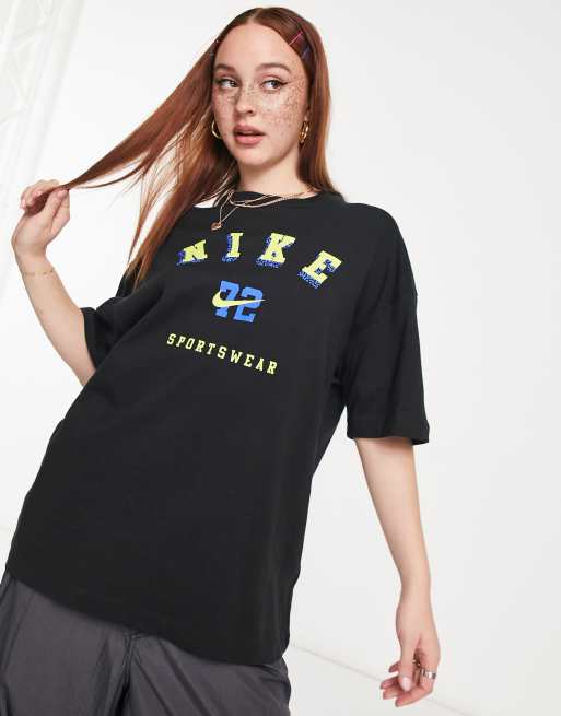 Nike - Sportkleding - T-shirt met varsity logo in zwart