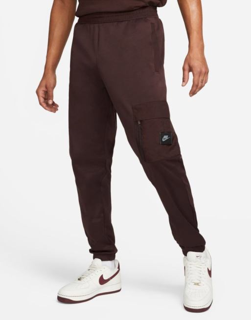 Nike - Sports Utility - Brune joggingbukser med cargolommer