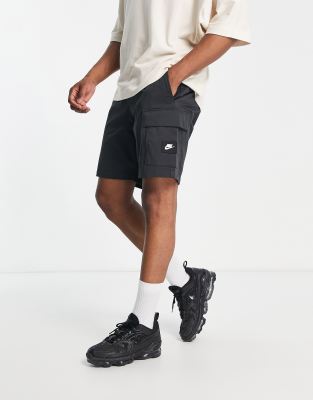 nike utility cargo shorts