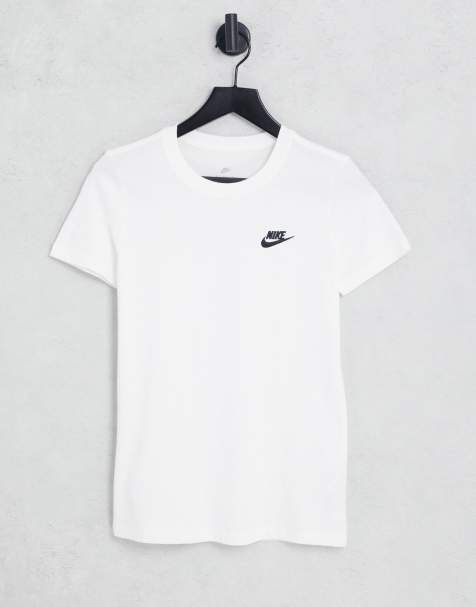 Nike Sportswear Club t-shirt in white - view 1