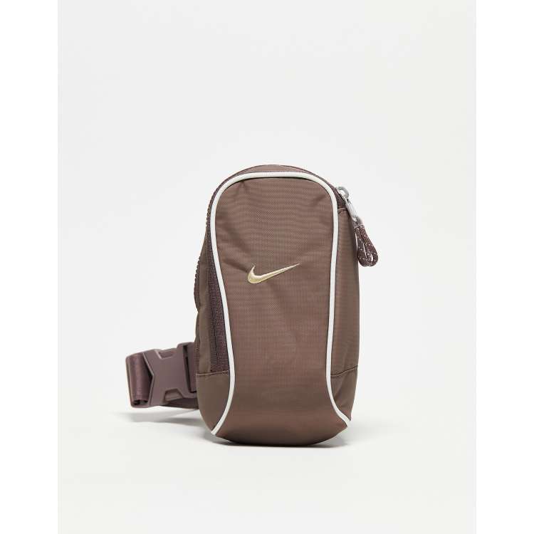 Nike Sportswear Essentials Sac bandouliere unisexe 1 litre Marron ASOS