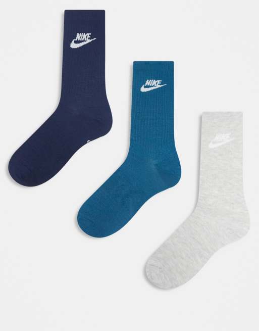 Nike – Sportswear Everyday Essential – Zestaw 3 par skarpetek w różnych kolorach