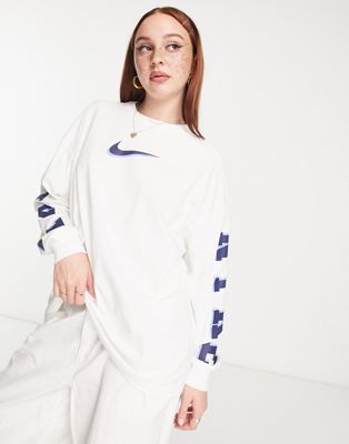 Nike Sportswear graphic long sleeve t-shirt in white