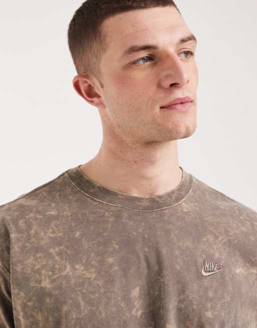 Nike Sportswear Max 90 Club wash t-shirt in light gray, 3 of 5