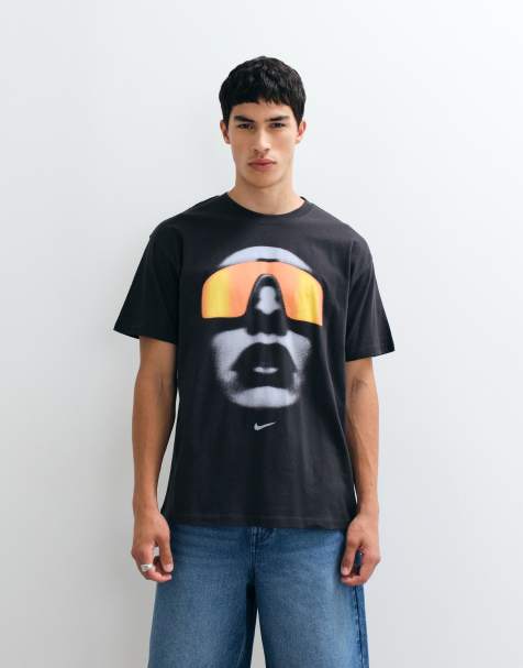 Nike Sportswear Max 90 short sleeve crew neck graphic T-shirt in black - view 1