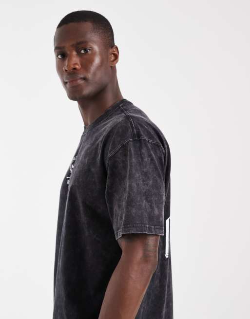 Nike Sportswear Max 90 short sleeve T-shirt with back print in black, 2 of 5