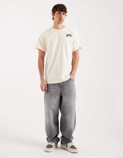 Nike – Sportswear – Naturvit t-shirt med tryck baktill, 2 av 5