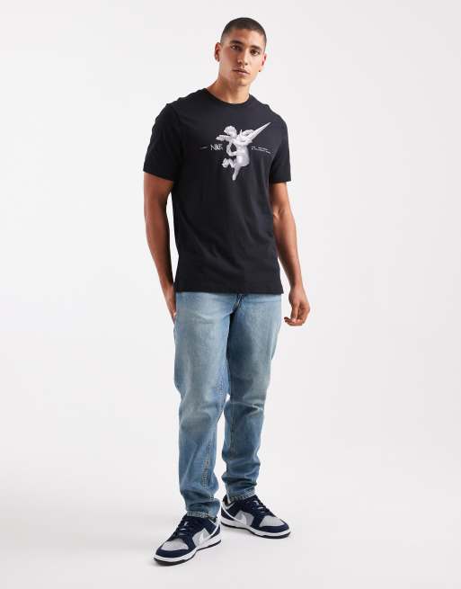 Nike – Sportswear – Svart t-shirt med tryck baktill, 2 av 5