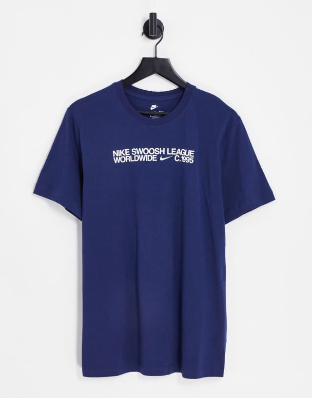 Nike Sportswear Swoosh League T-shirt in navy